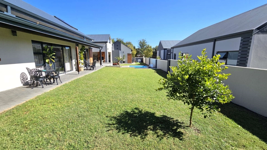 3 Bedroom Property for Sale in Meerhof North West